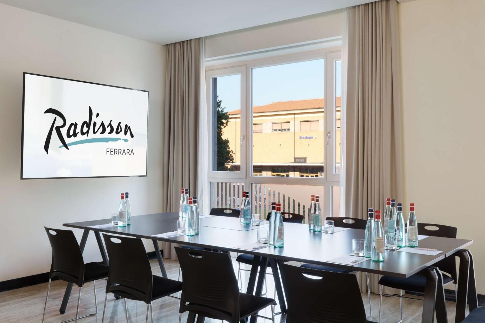 Radisson Hotel Ferrara Luaran gambar